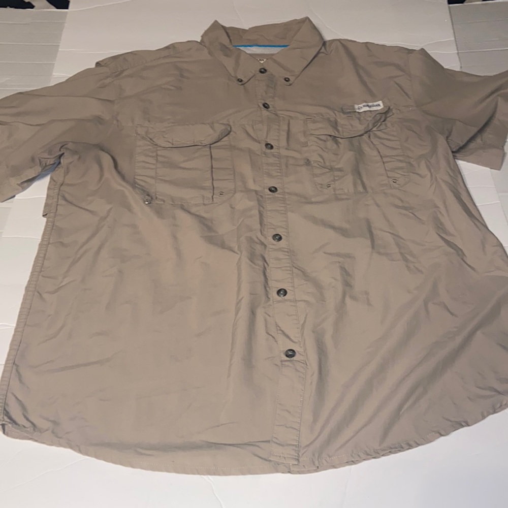 Magellan Fish Gear Angler Fit button up shirt size XL